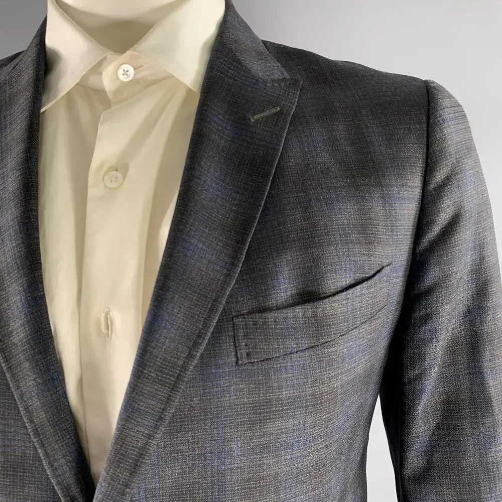 GUCCI Size 42 Grey Blue Ombre Plaid Wool Blend Peak Lapel Sport Coat